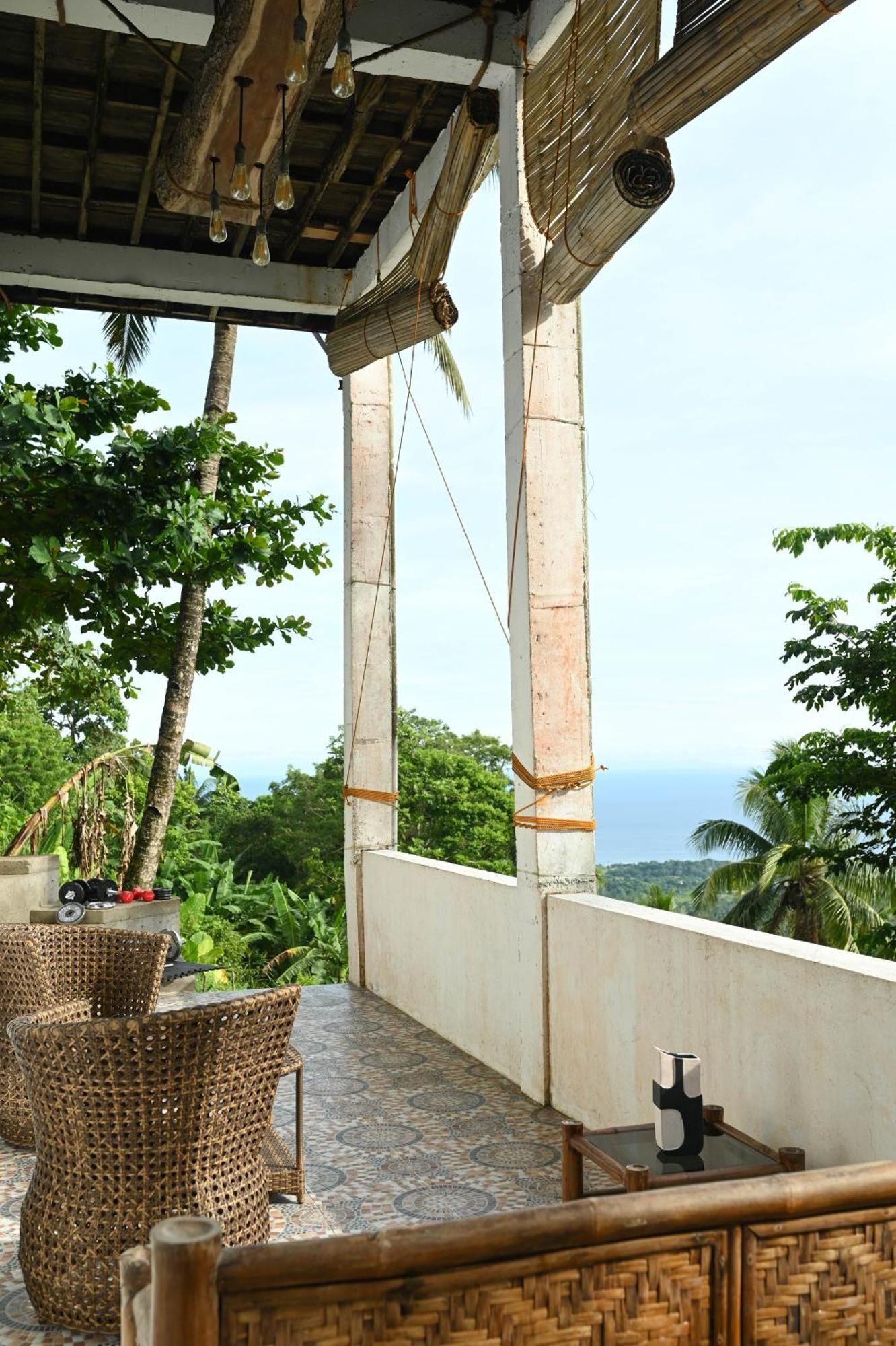 Apartamento The Balcony Of The Camiguin Island Mambajao Exterior foto